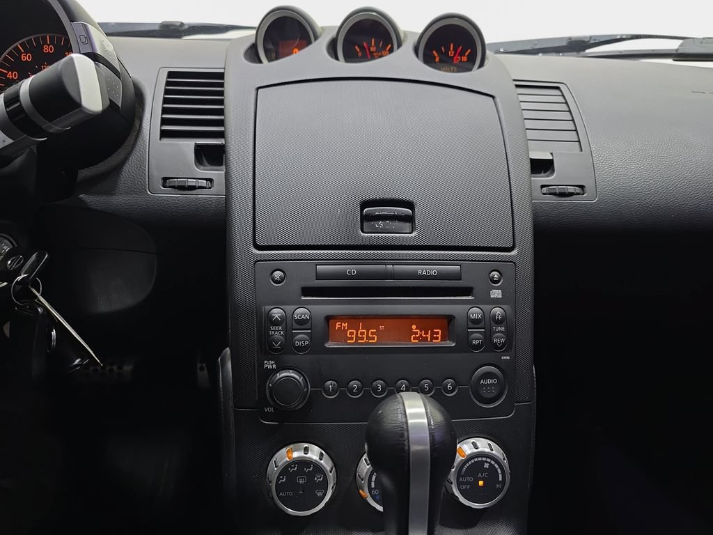 Used 2008 Nissan 350Z Enthusiast RWD image 20