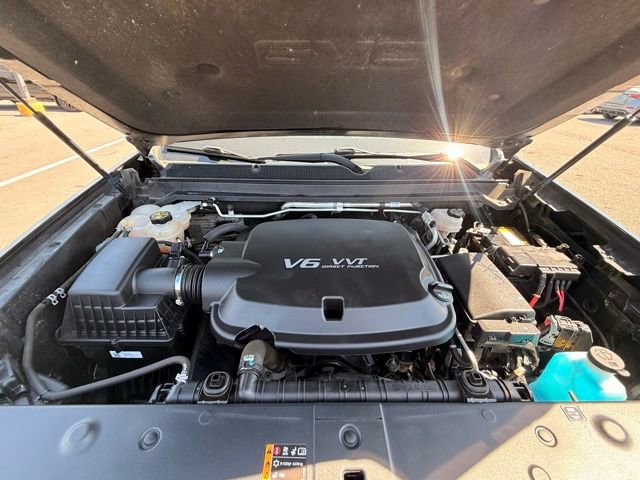 Used 2022 GMC Canyon AT4 w/ Trailering Package image 12