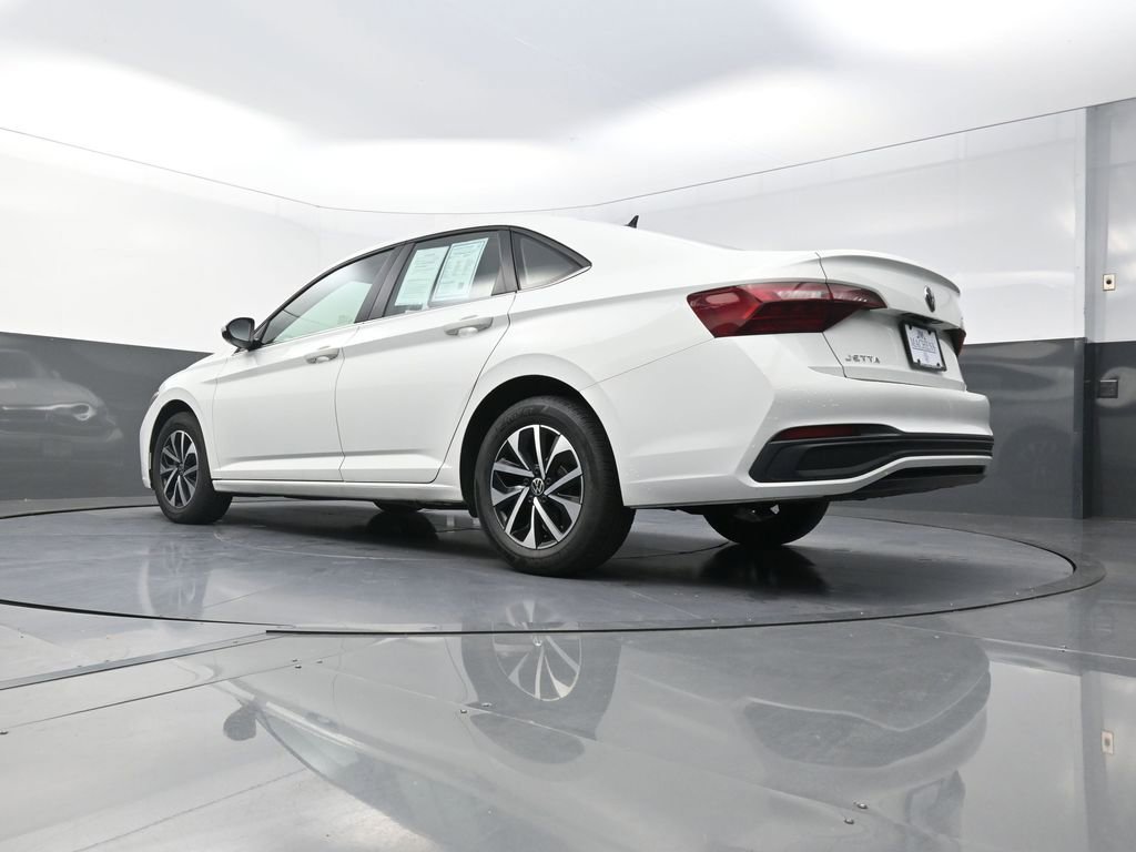 Used 2023 Volkswagen Jetta S image 25