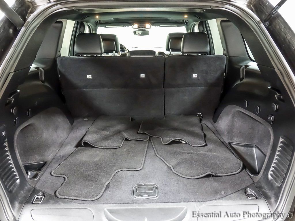 Used 2021 Jeep Grand Cherokee Limited image 23