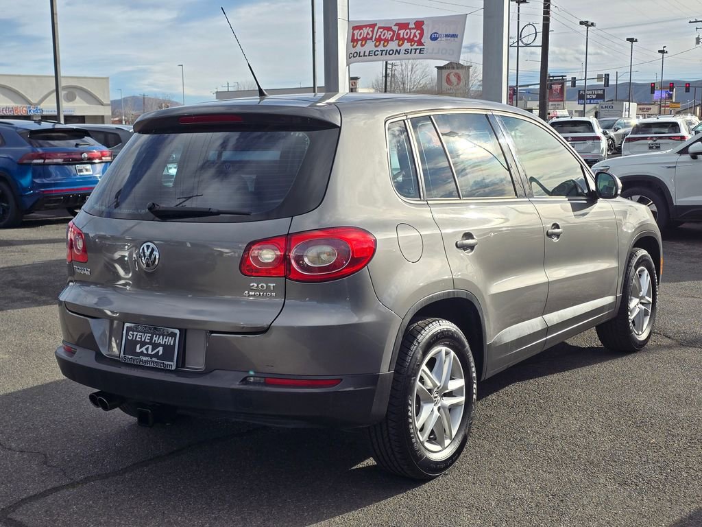 Used 2011 Volkswagen Tiguan S image 5