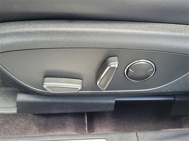 Used 2017 Lincoln MKZ Premiere image 14