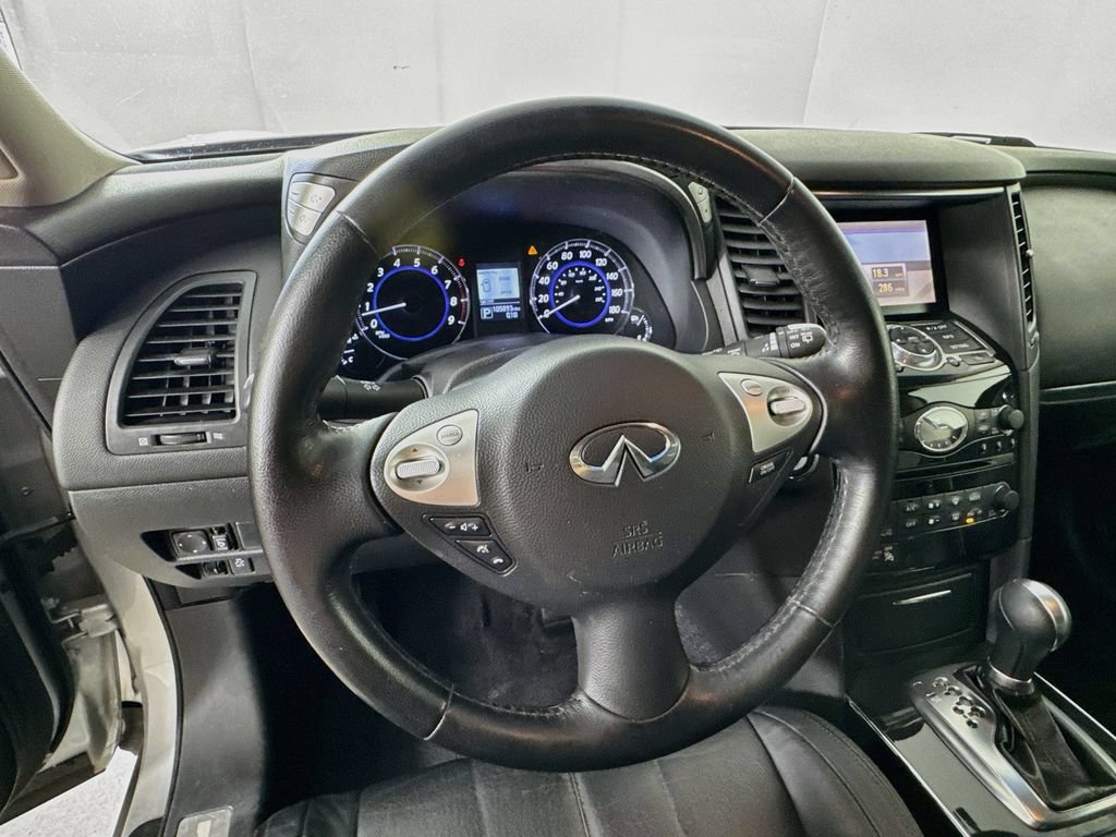 Used 2016 INFINITI QX70 2WD image 11