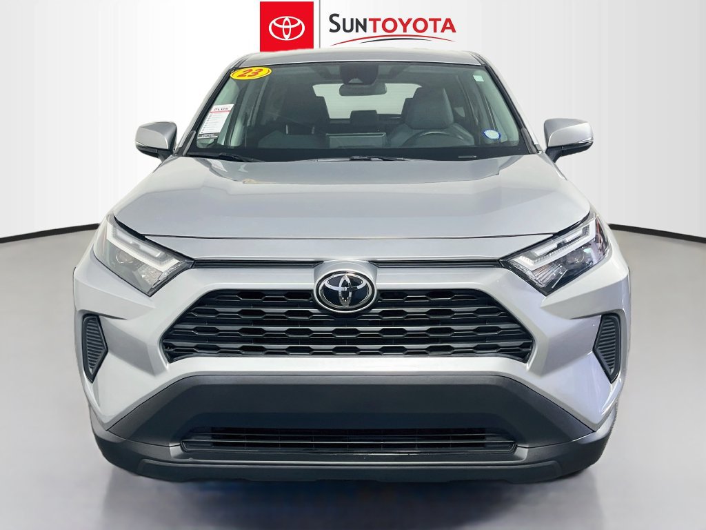 Used 2023 Toyota RAV4 LE AWD/4WD image 8