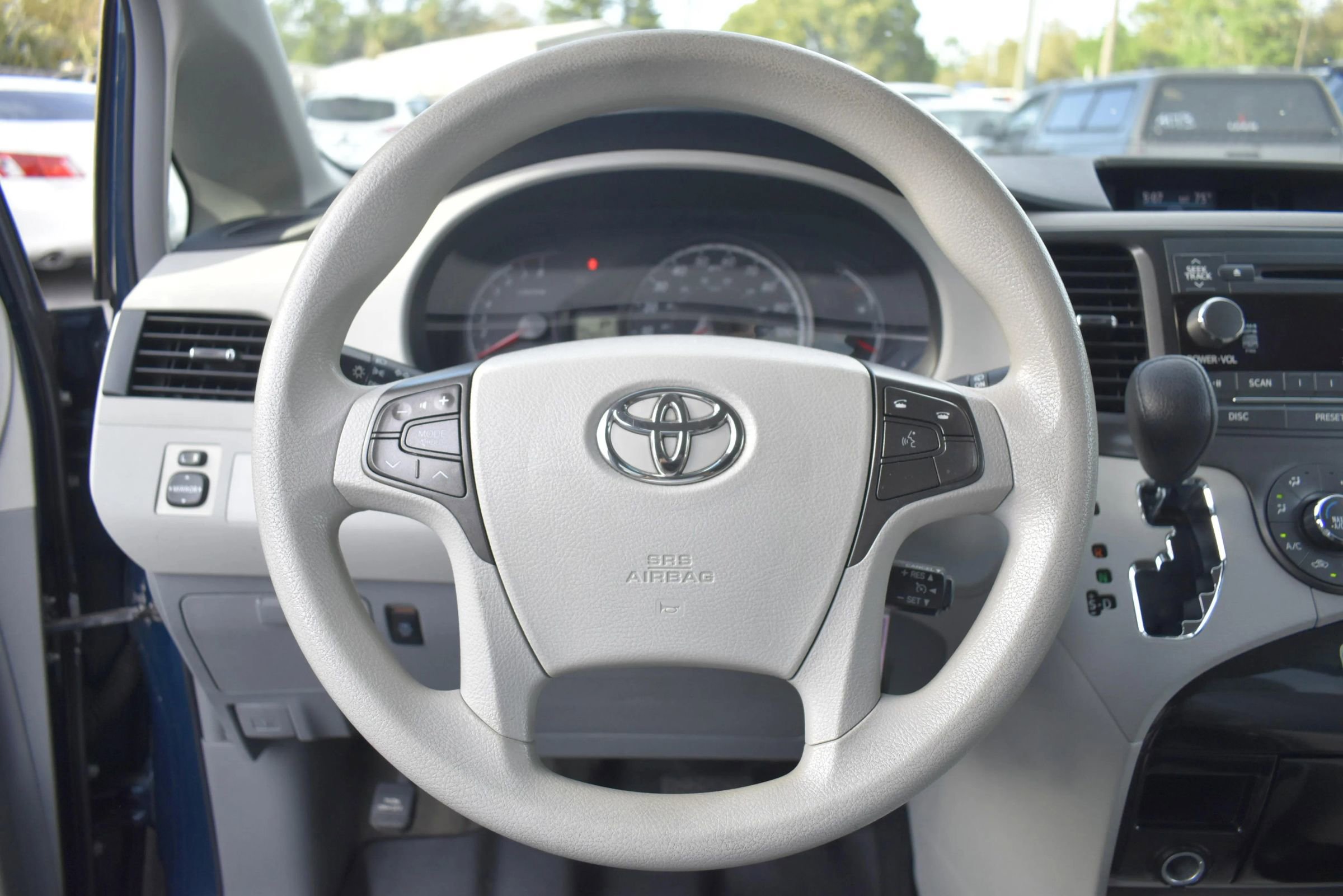 Used 2012 Toyota Sienna LE image 20