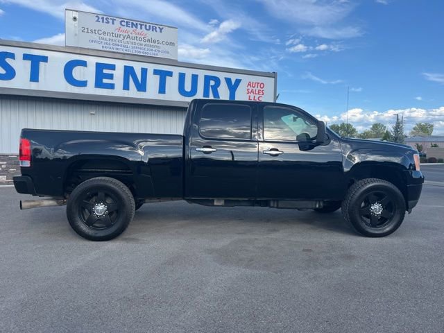 Used 2011 GMC Sierra 2500 Denali w/ Suspension Package, Off-Road AWD/4WD image 26