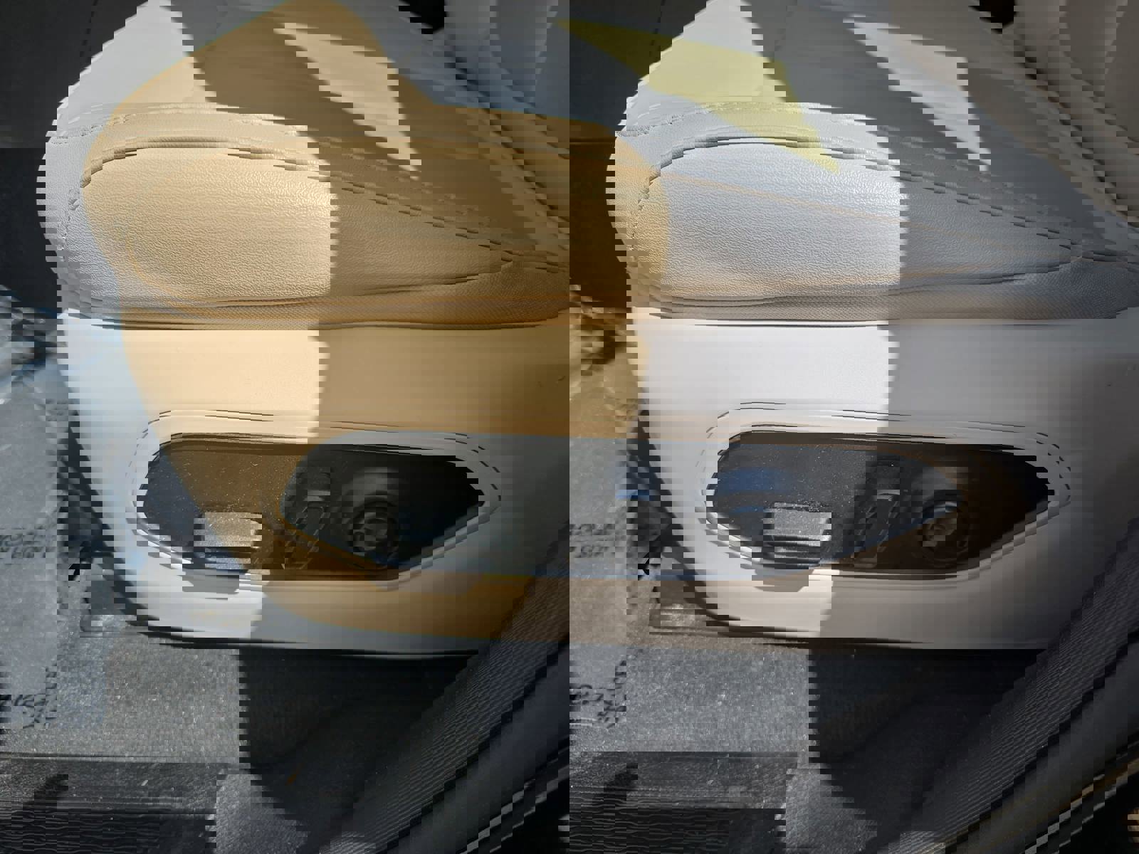 Used 2023 Jeep Grand Cherokee Limited w/ Black Appearance Package image 31