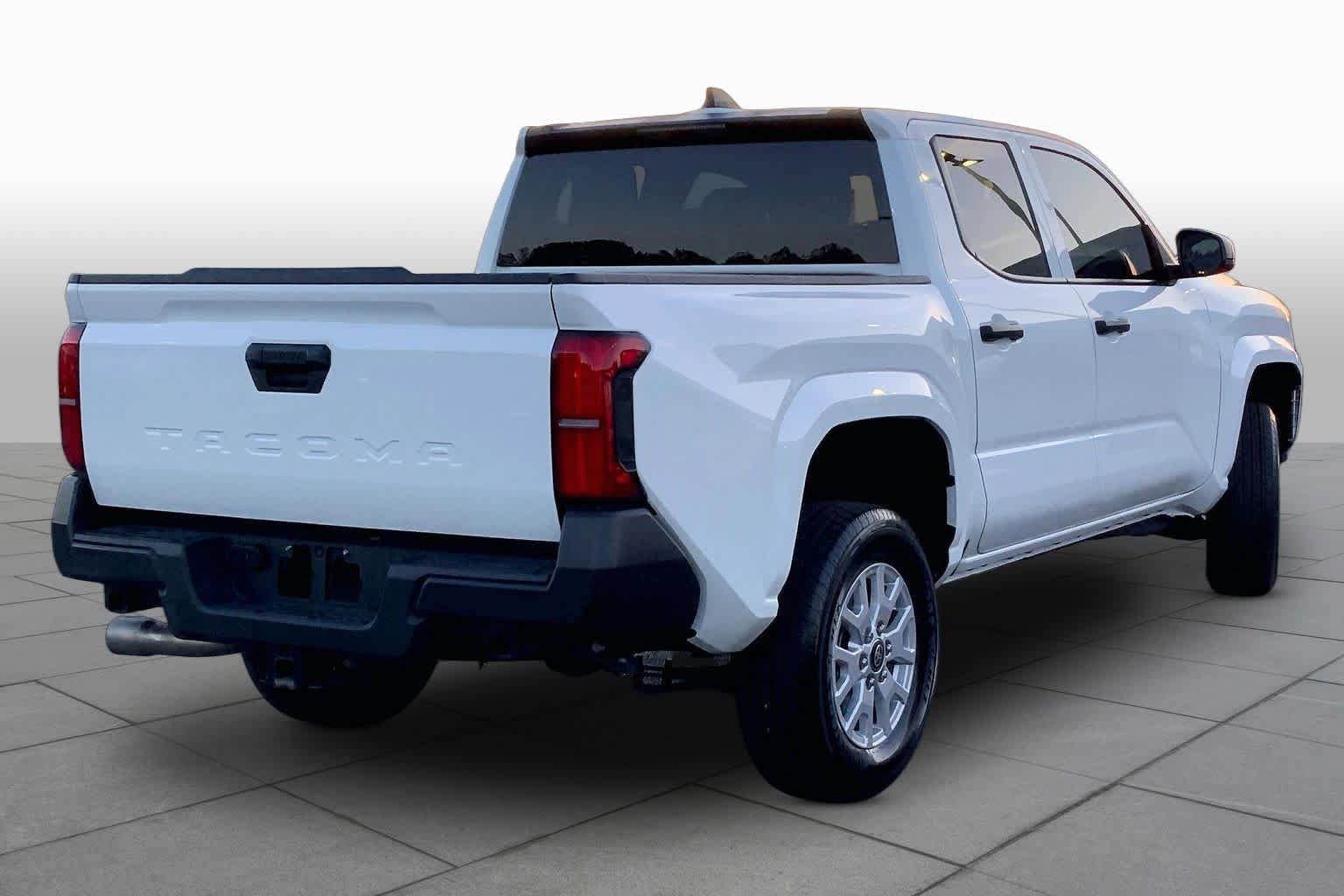 Used 2025 Toyota Tacoma SR RWD image 13