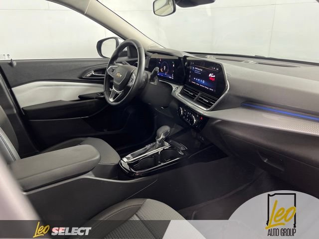 Used 2025 Chevrolet Trax LT w/ Driver Confidence Package FWD image 20