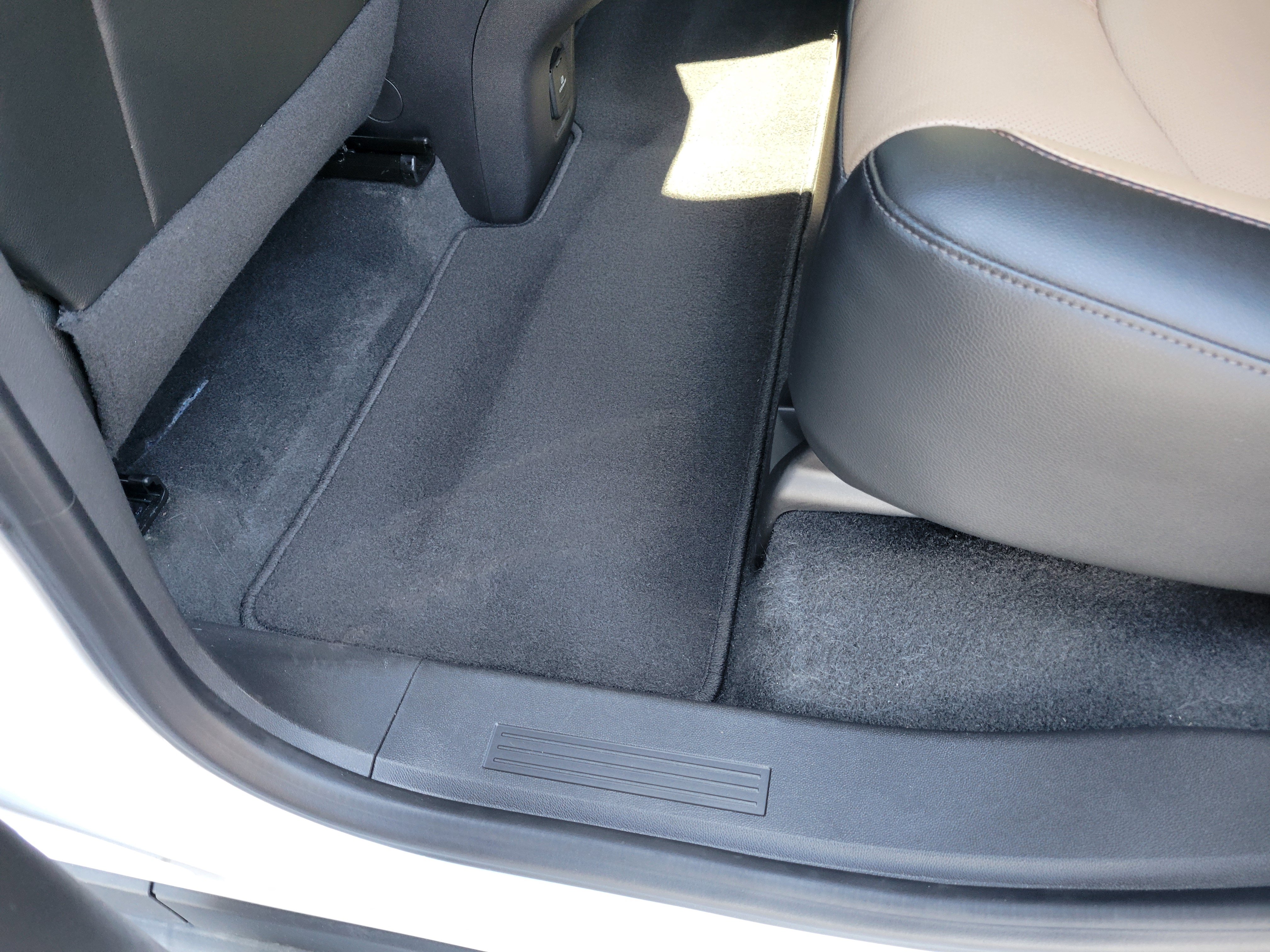 Certified 2024 Chevrolet Equinox Premier FWD image 34