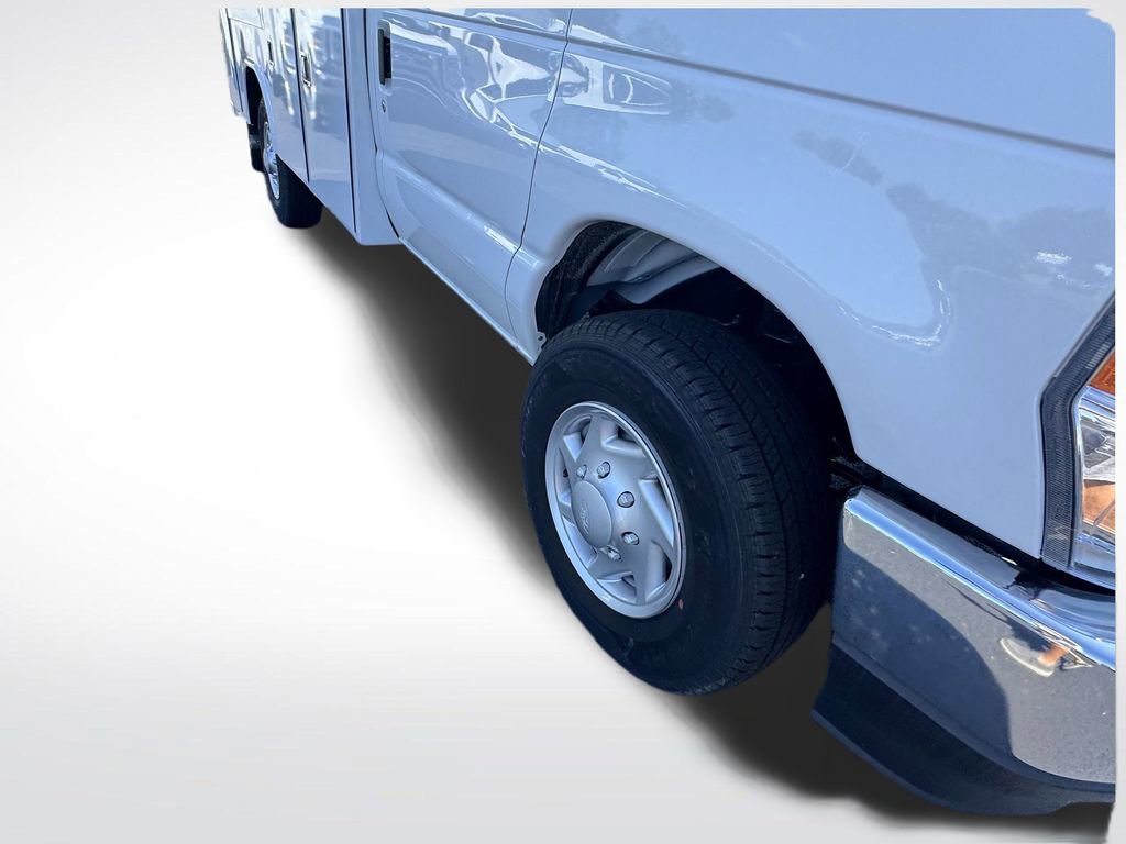 New 2025 Ford E-350 and Econoline 350 Super Duty w/ Power Equipment Group image 23