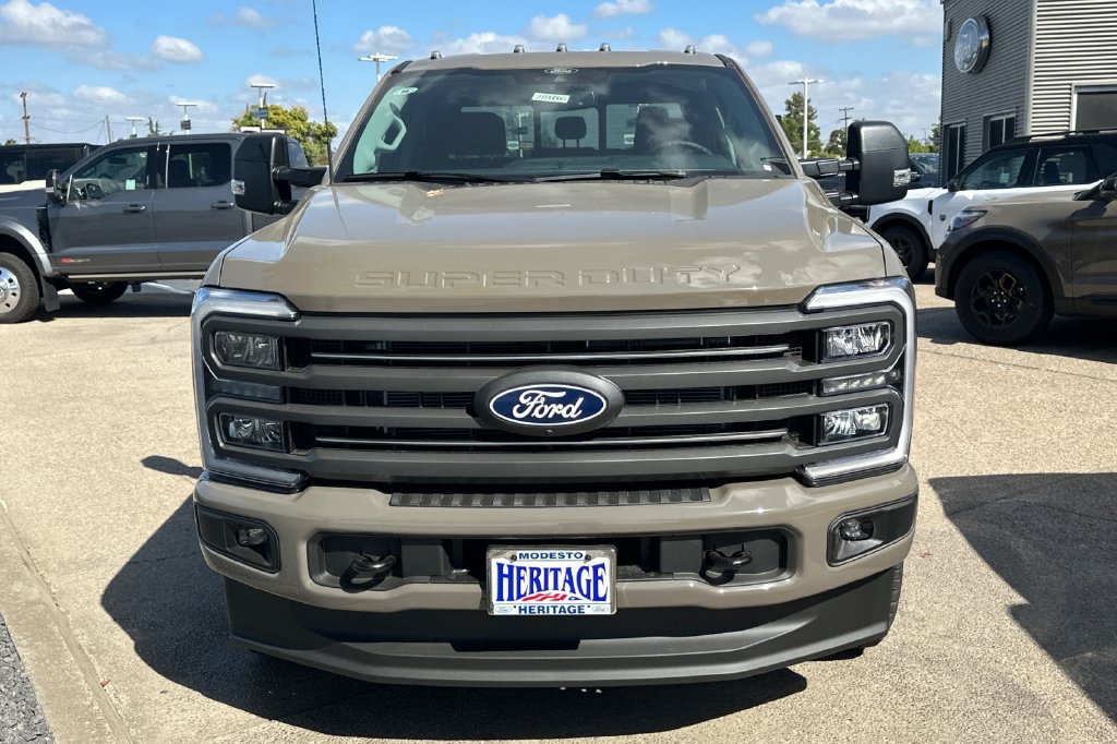 New 2027 Ford F250 XLT w/ XLT Premium Package AWD/4WD image 9