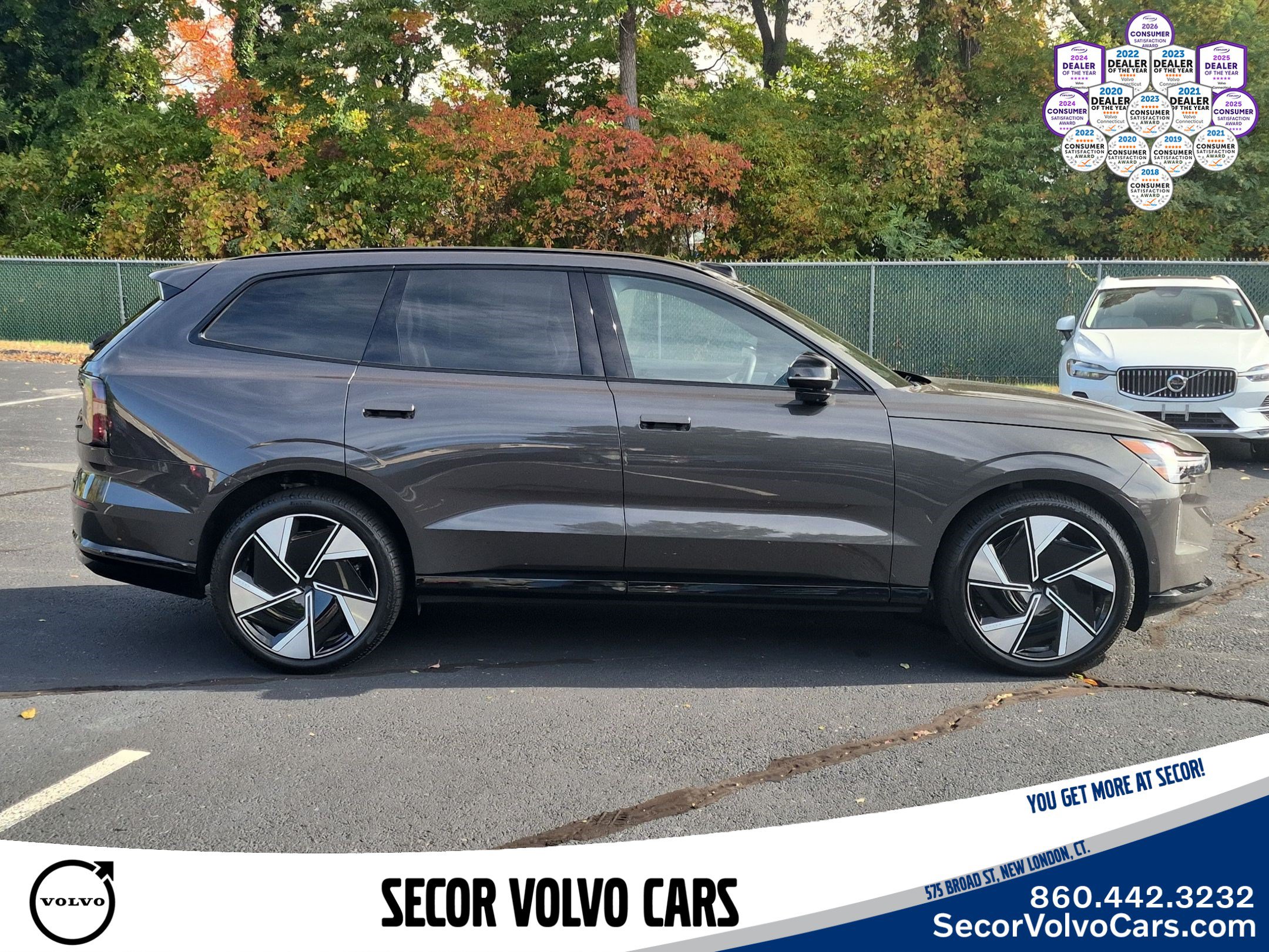 Used 2025 Volvo EX90 Ultra w/ Protection Package Premier AWD/4WD image 5