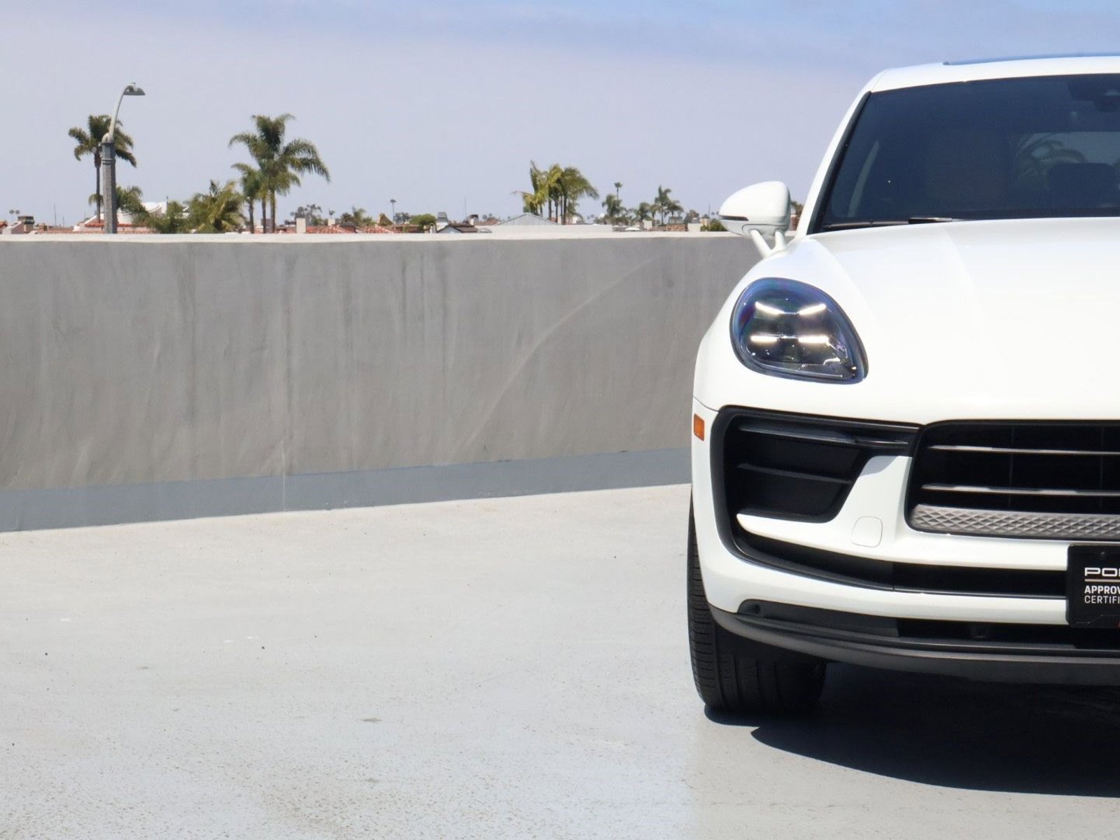 Certified 2022 Porsche Macan AWD/4WD image 12