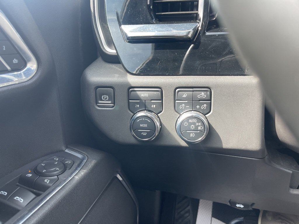 Used 2024 GMC Sierra 1500 SLT AWD/4WD image 22