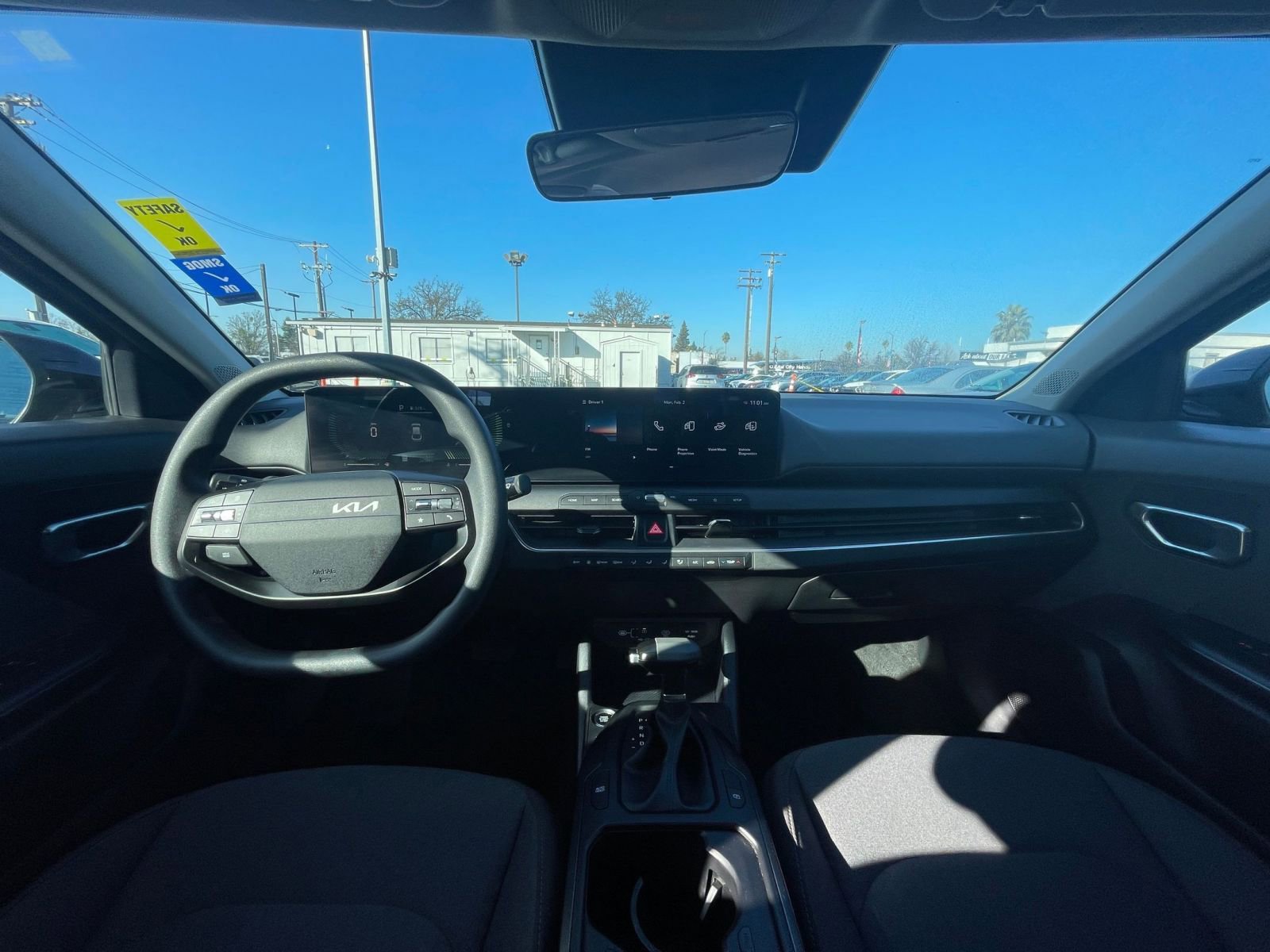 Used 2025 Kia K4 LXS image 28