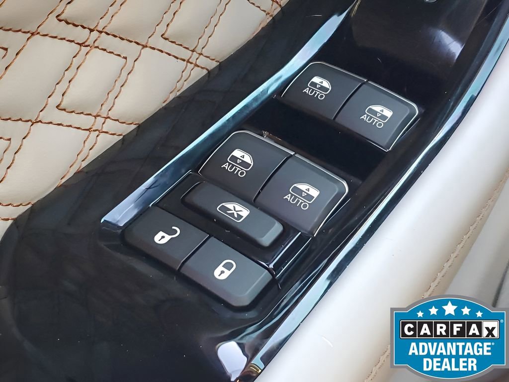 Used 2023 Jeep Grand Cherokee L Summit w/ Luxury Tech Group V image 38