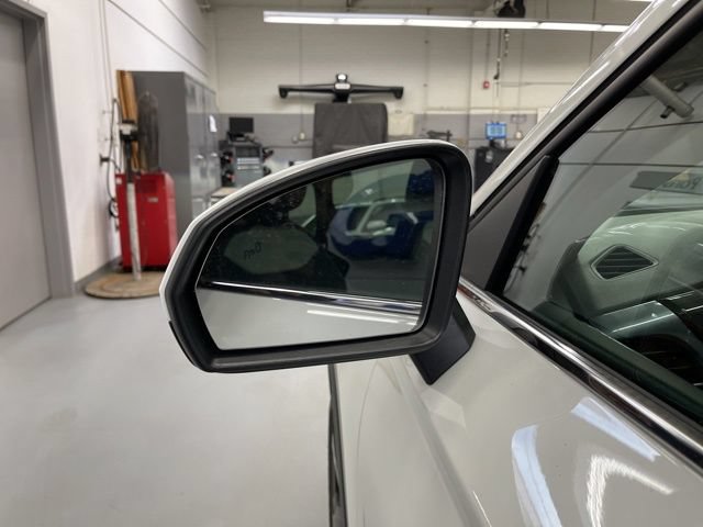 New 2026 Volkswagen Taos SEL AWD/4WD image 13