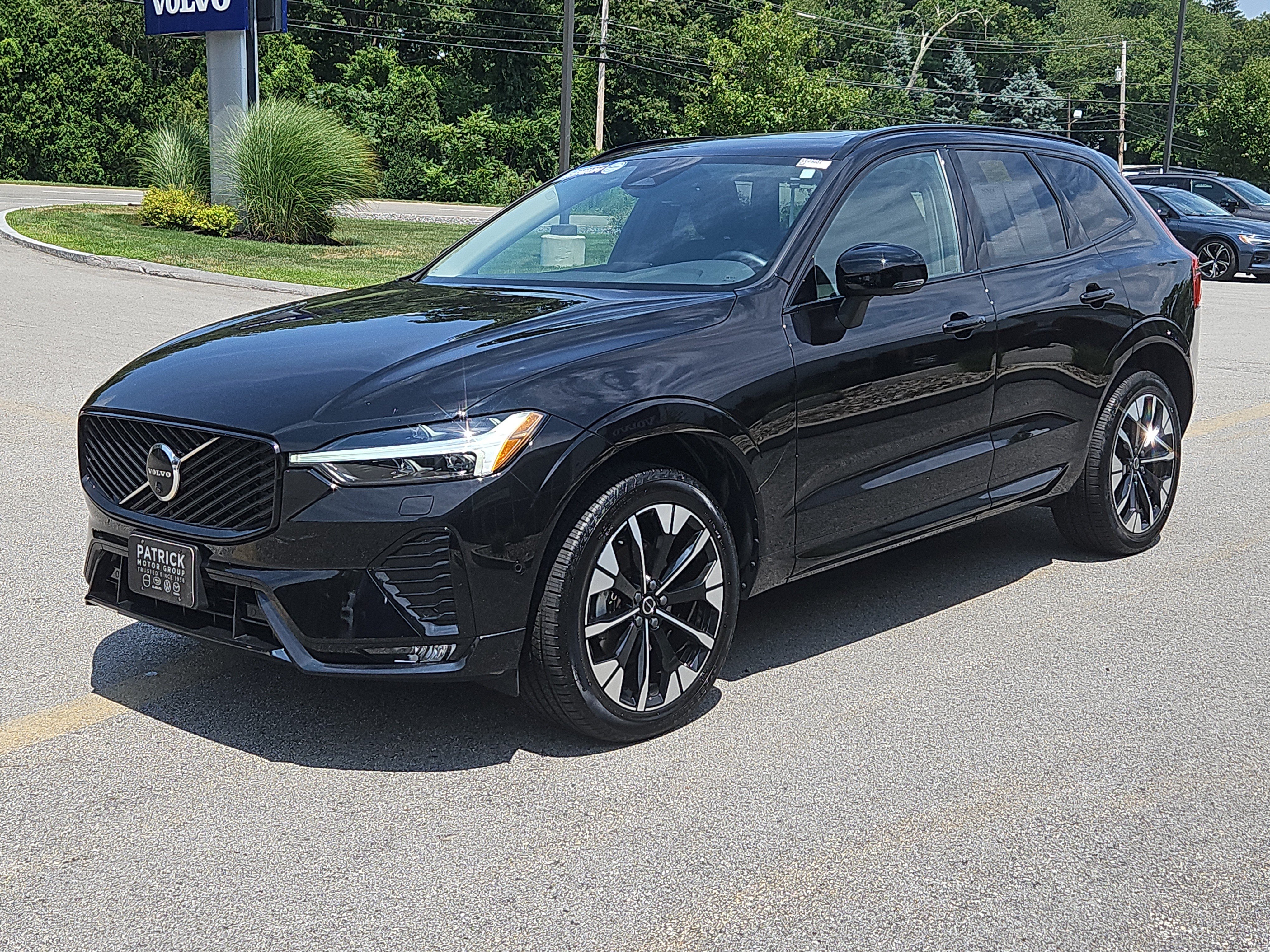 Used 2026 Volvo XC60 B5 Plus w/ Protection Package Premier AWD/4WD image 24