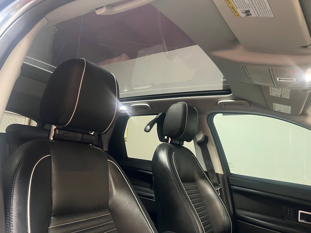 Used 2019 Land Rover Discovery Sport HSE Dynamic image 26