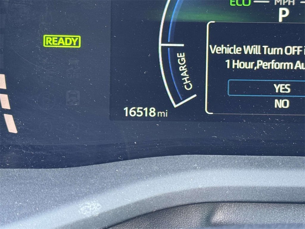 Used 2025 Toyota Camry SE image 12