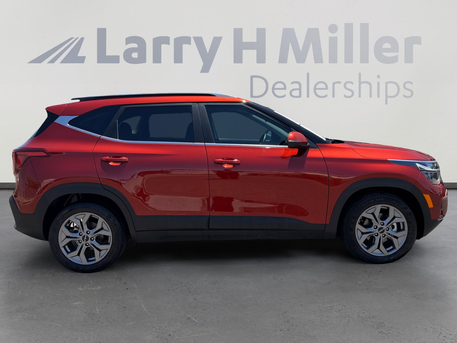 Used 2024 Kia Seltos S FWD image 6
