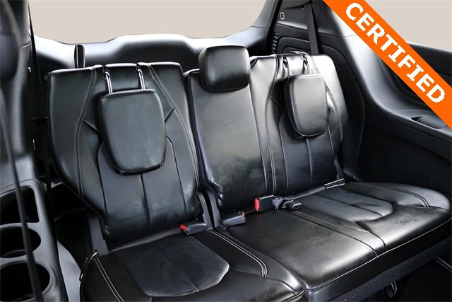 Used 2024 Chrysler Pacifica Select image 19