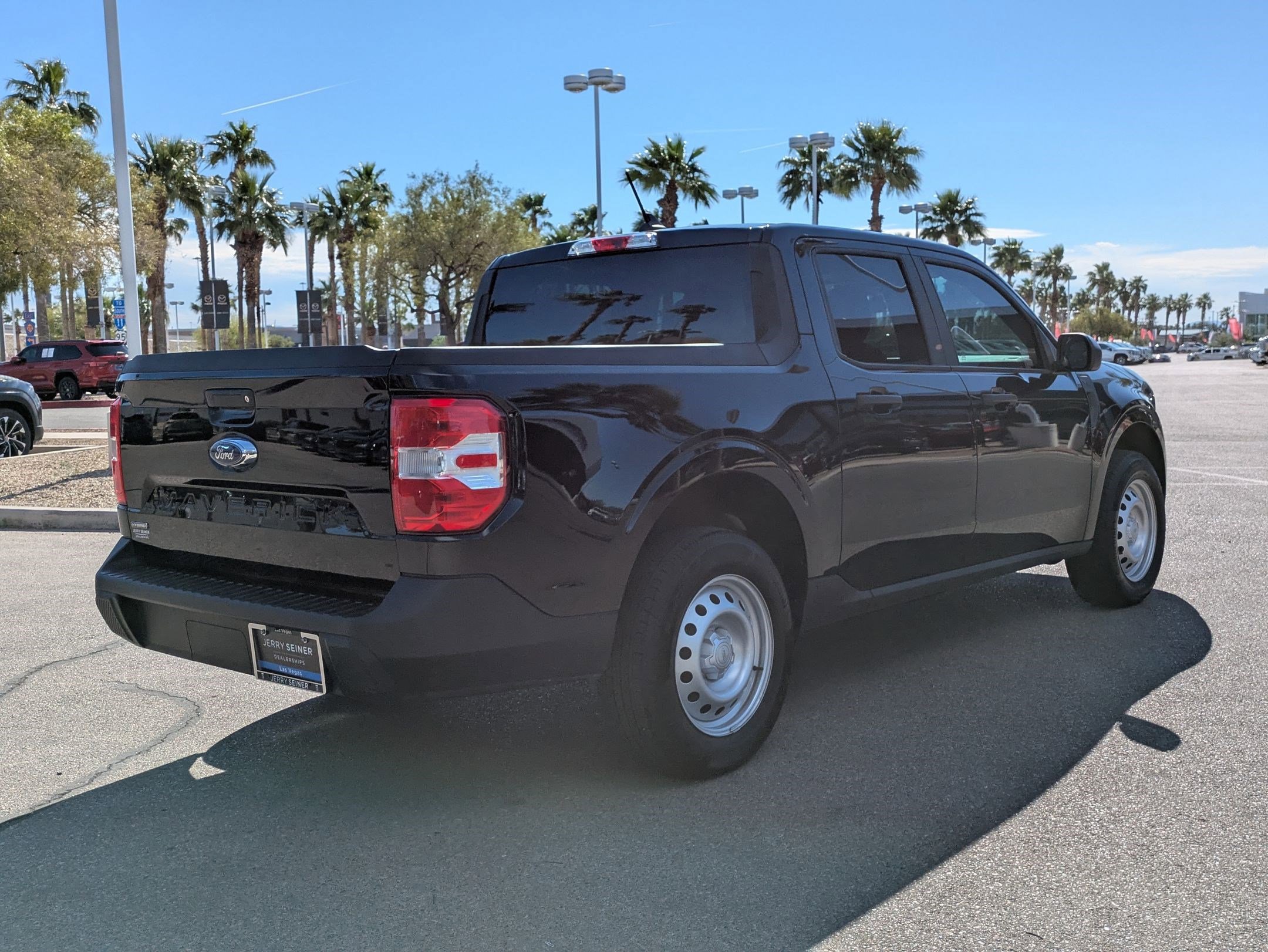 Used 2024 Ford Maverick XL FWD image 5