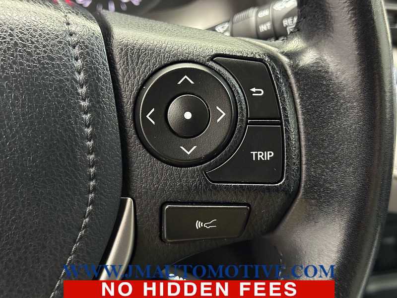 Used 2018 Toyota RAV4 XLE image 45