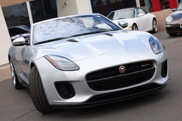 Used 2019 Jaguar F-TYPE R-Dynamic RWD image 2