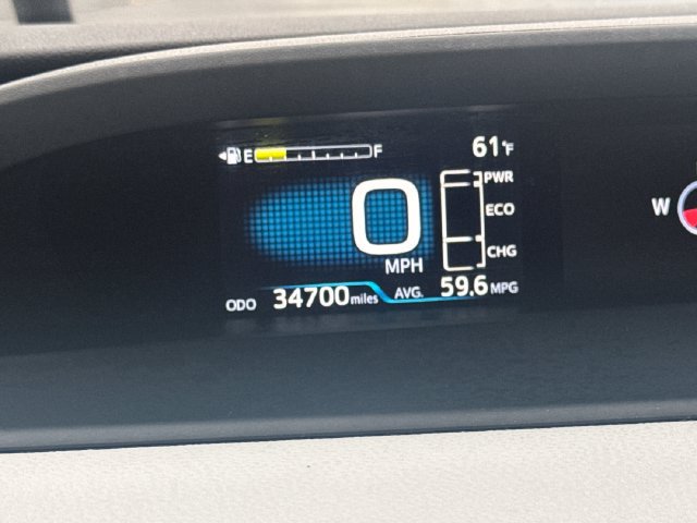 Used 2017 Toyota Prius Three w/ Advanced Technology Package FWD image 18