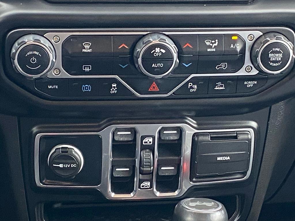 Used 2022 Jeep Wrangler Unlimited Sahara w/ Safety Group image 11