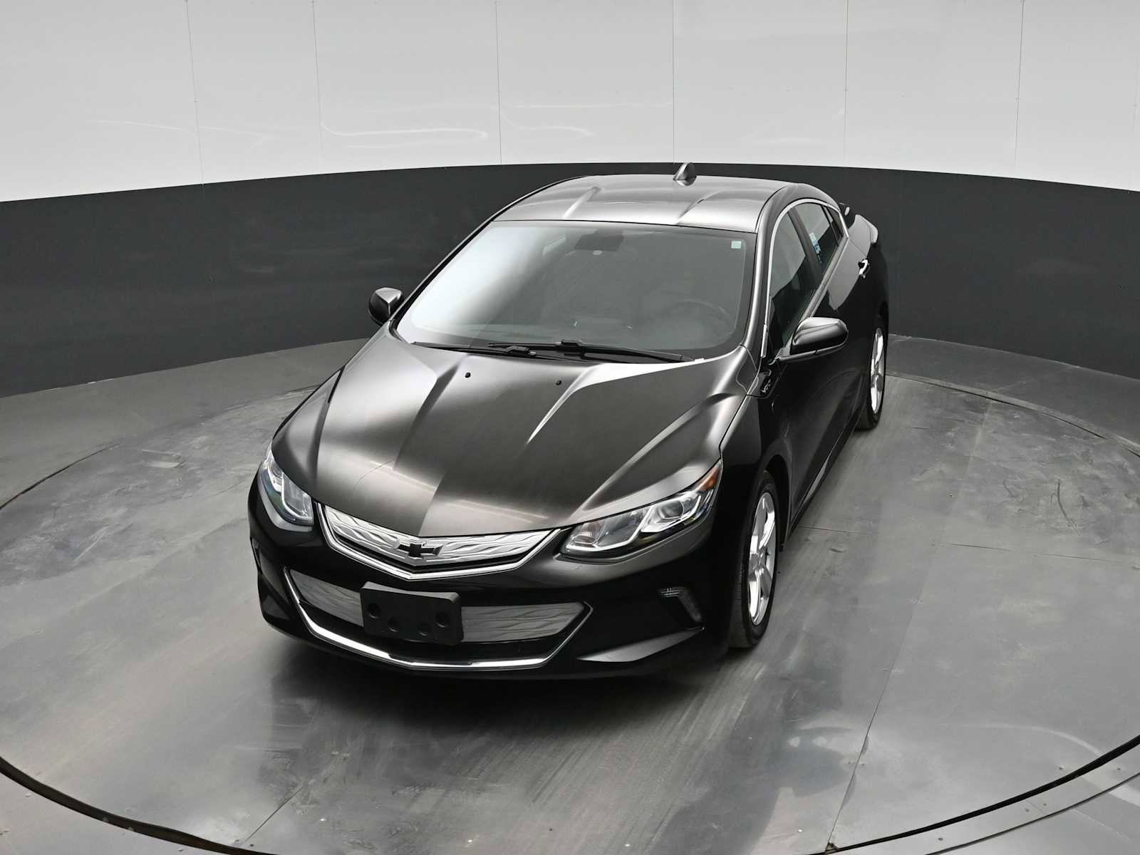 Used 2018 Chevrolet Volt LT w/ Comfort Package FWD image 25