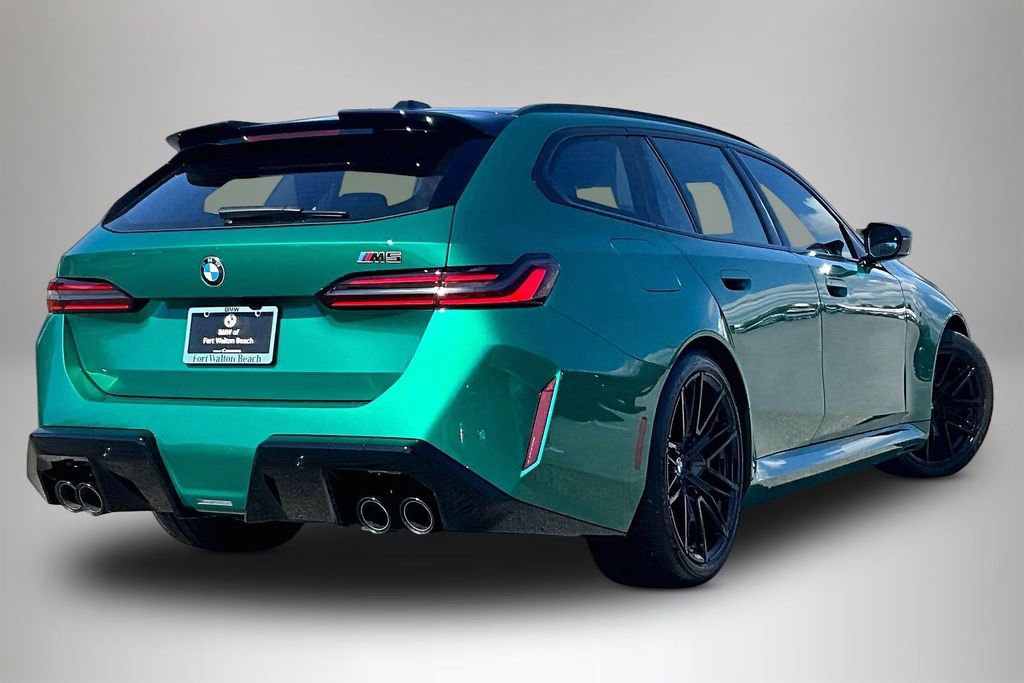 New 2026 BMW M5 Touring image 21
