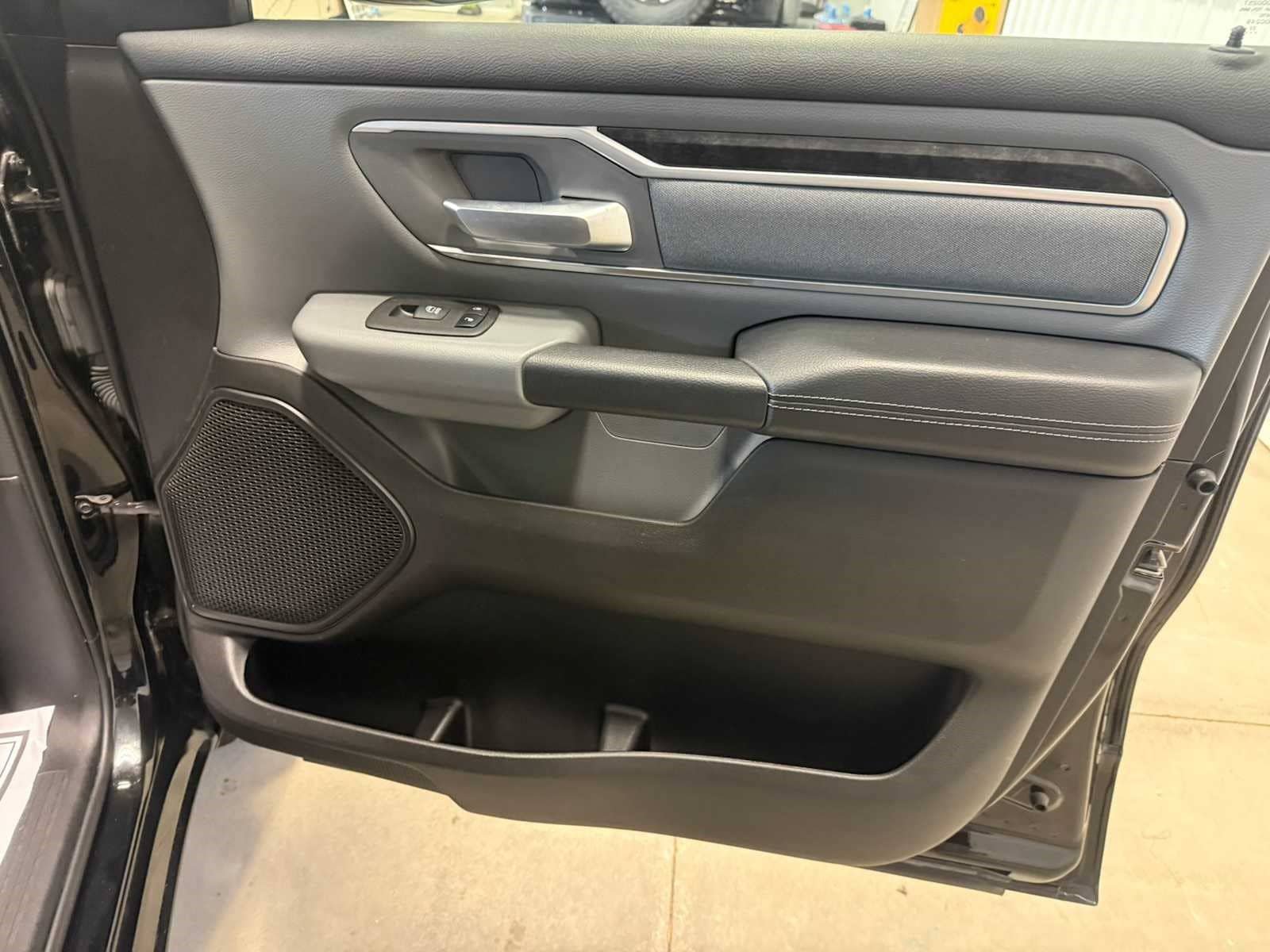 Used 2023 RAM 1500 Big Horn AWD/4WD image 28
