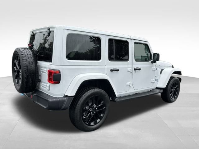 Used 2024 Jeep Wrangler Unlimited Sahara w/ Technology Group image 8