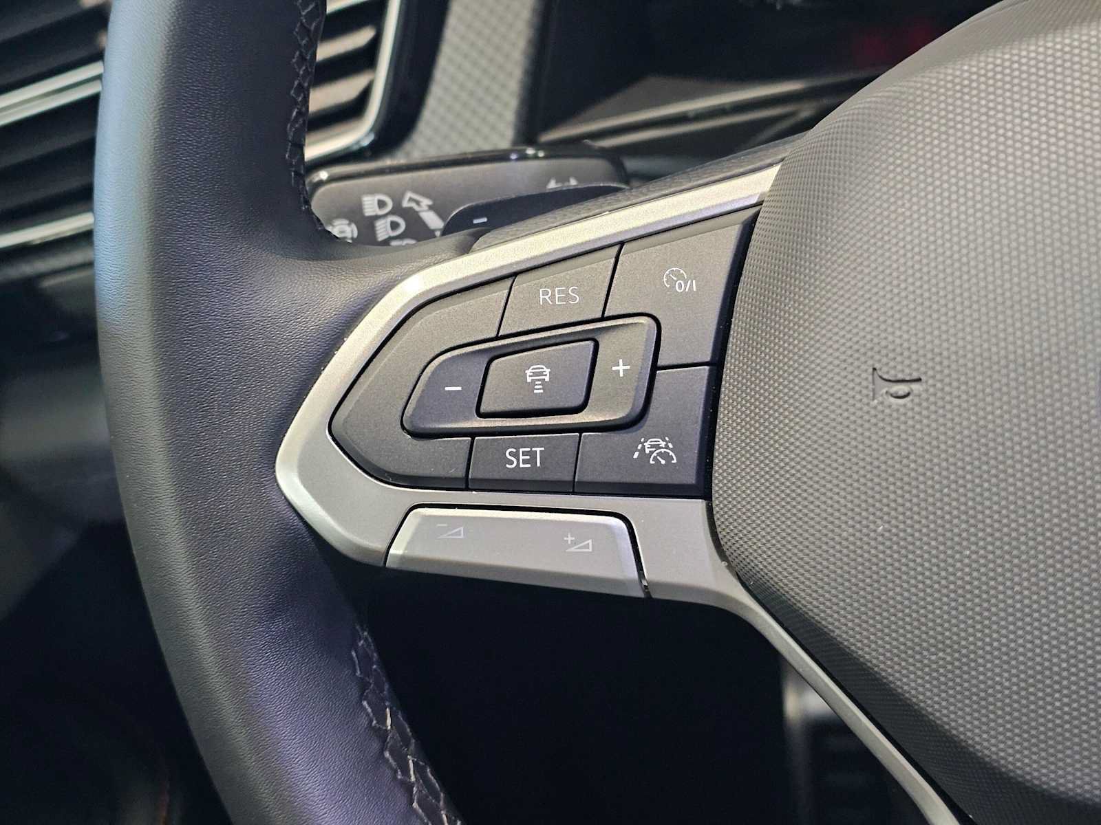Used 2026 Volkswagen Atlas Peak Edition AWD/4WD image 27