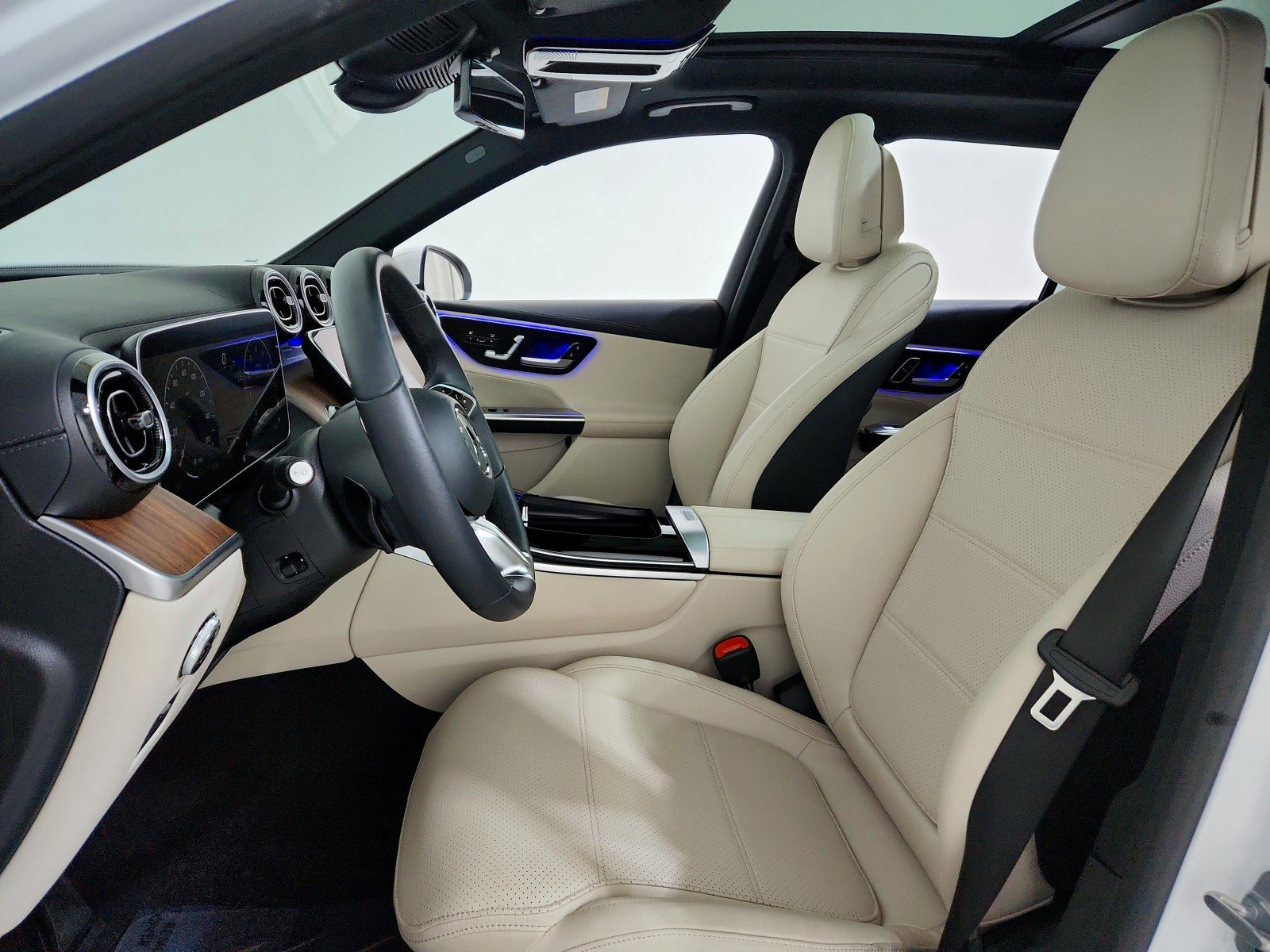 Certified 2024 Mercedes-Benz GLC 300 image 10