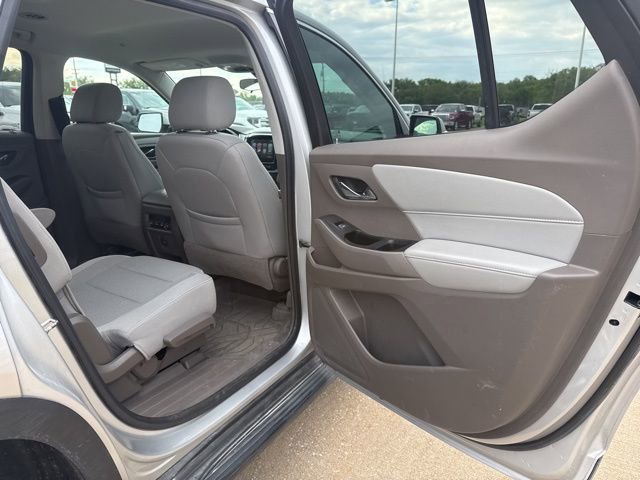 Used 2019 Chevrolet Traverse LT w/ LPO, Floor Liner Package AWD/4WD image 20