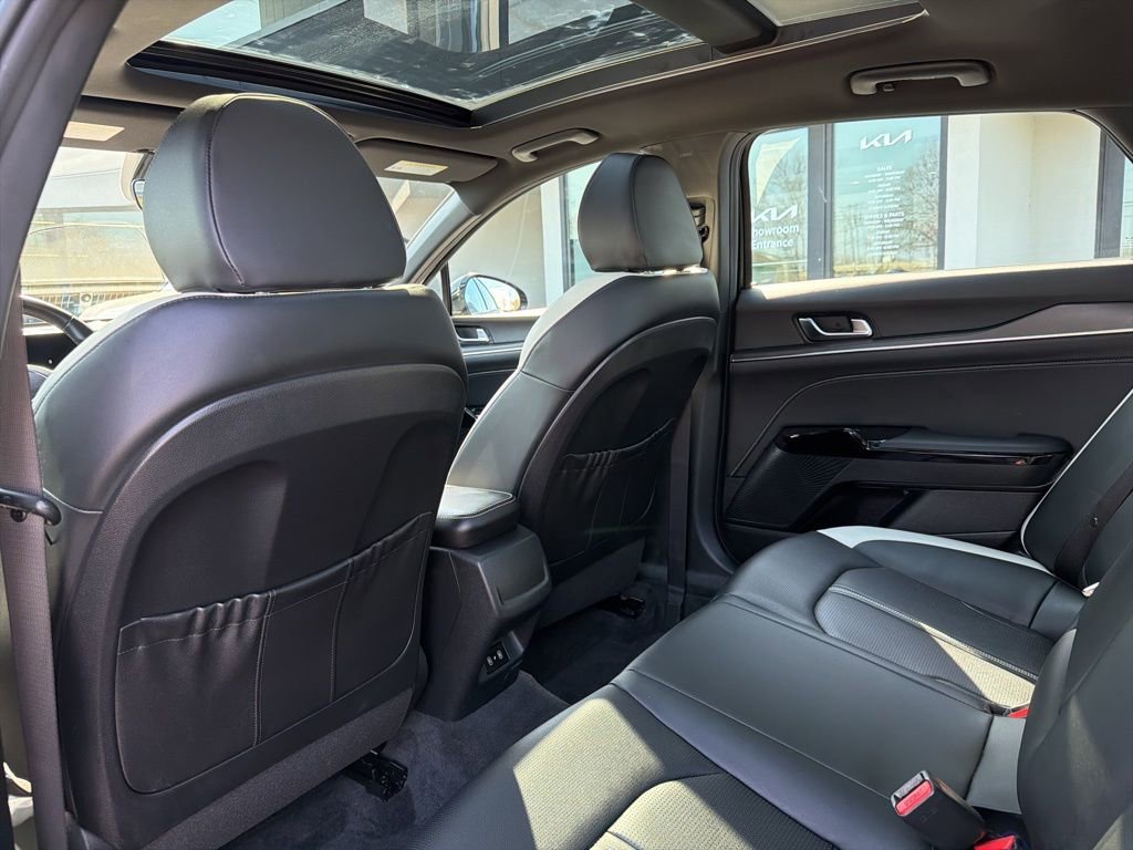 Used 2025 Kia K5 GT-Line w/ GT-Line Premium Package FWD image 17