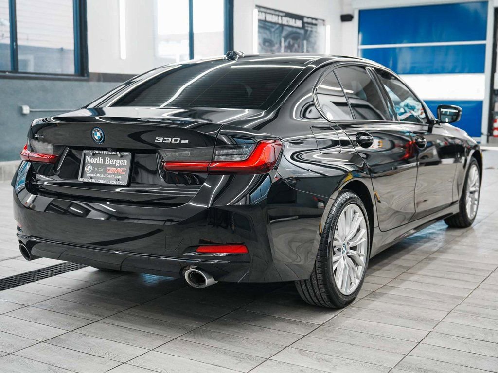 Used 2023 BMW 330e xDrive image 8