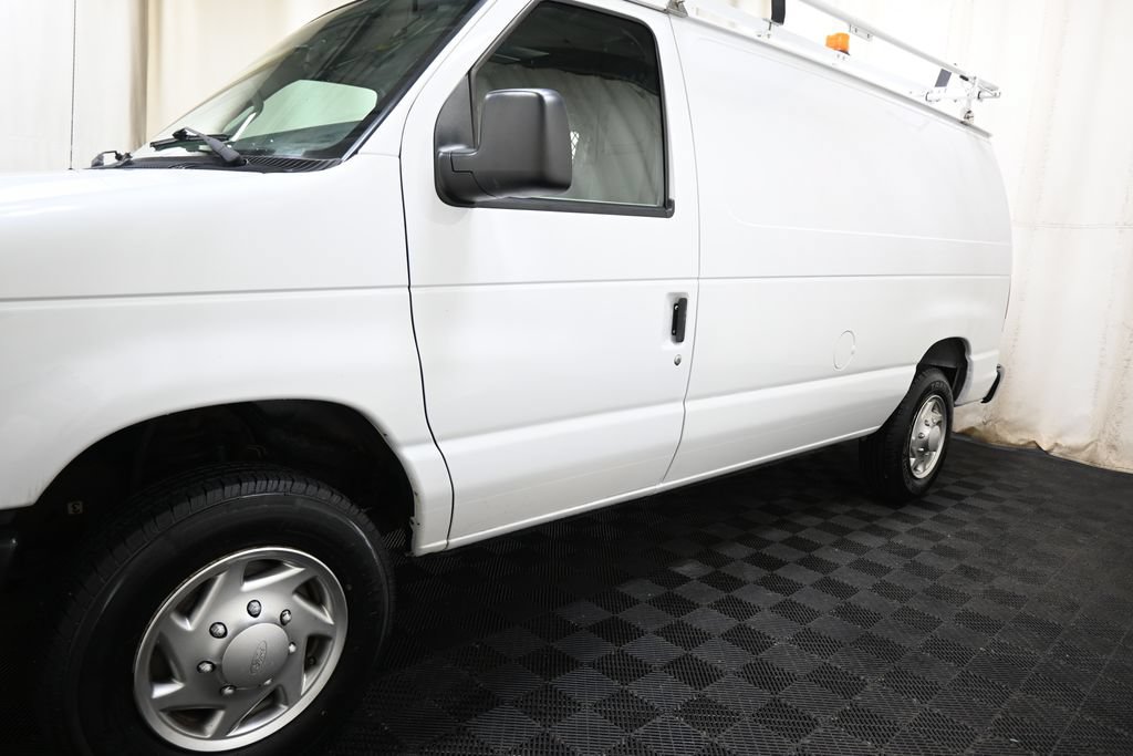 Used 2014 Ford E-150 and Econoline 150 RWD image 8