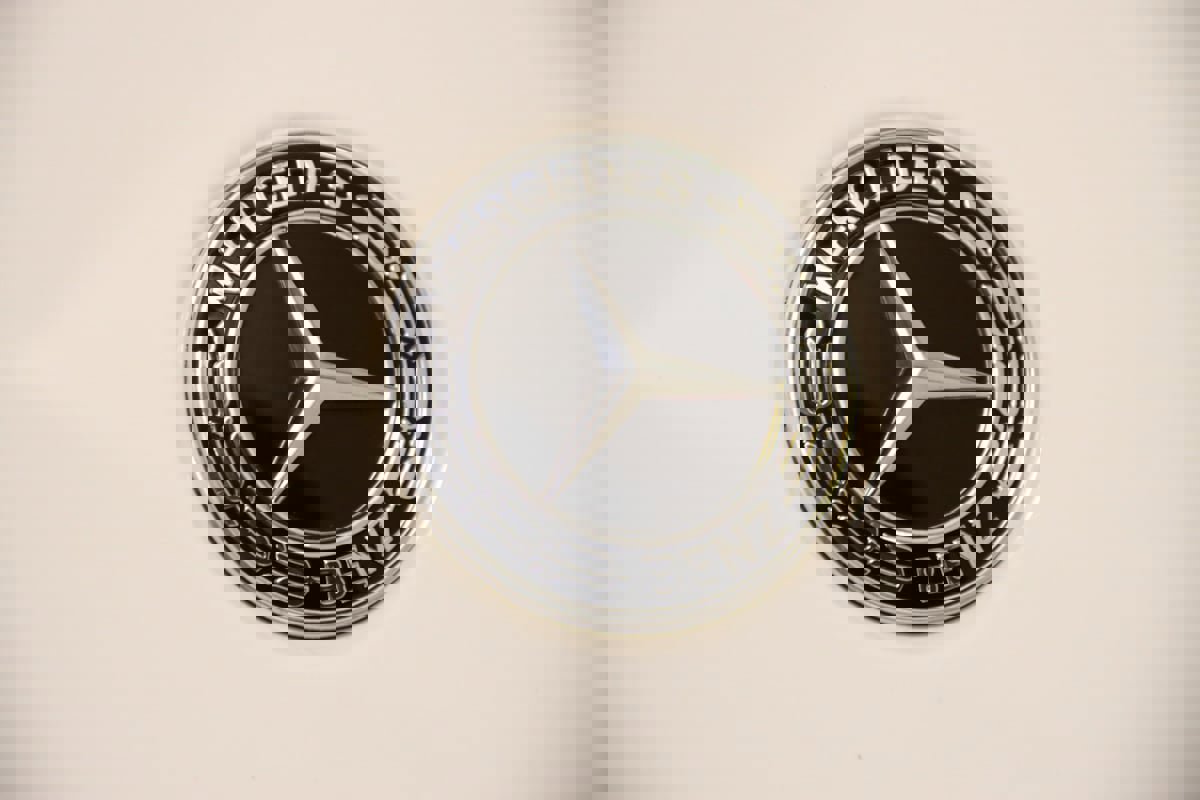 Used 2025 Mercedes-Benz GLC 300 4MATIC Coupe image 31