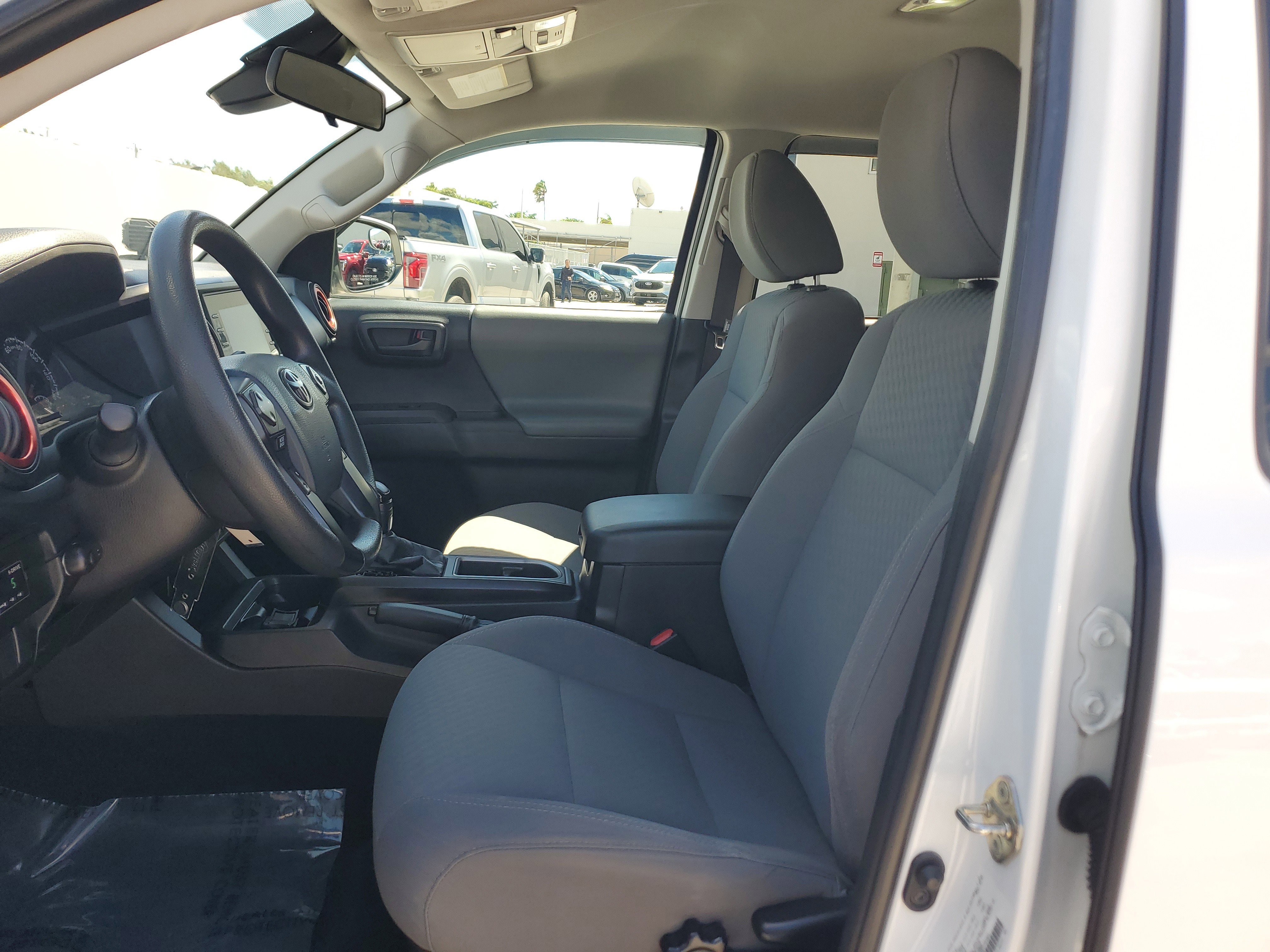 Used 2020 Toyota Tacoma SR image 11