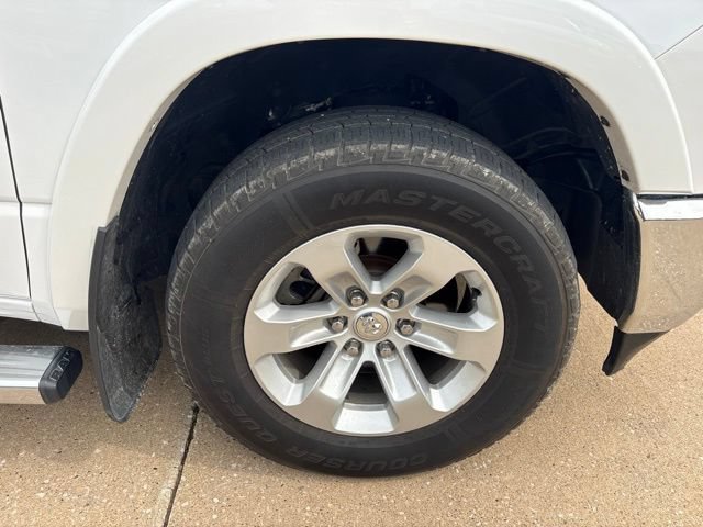 Used 2019 RAM 1500 Laramie AWD/4WD image 24