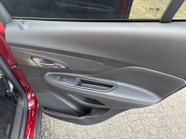 Used 2022 Buick Encore Preferred image 28