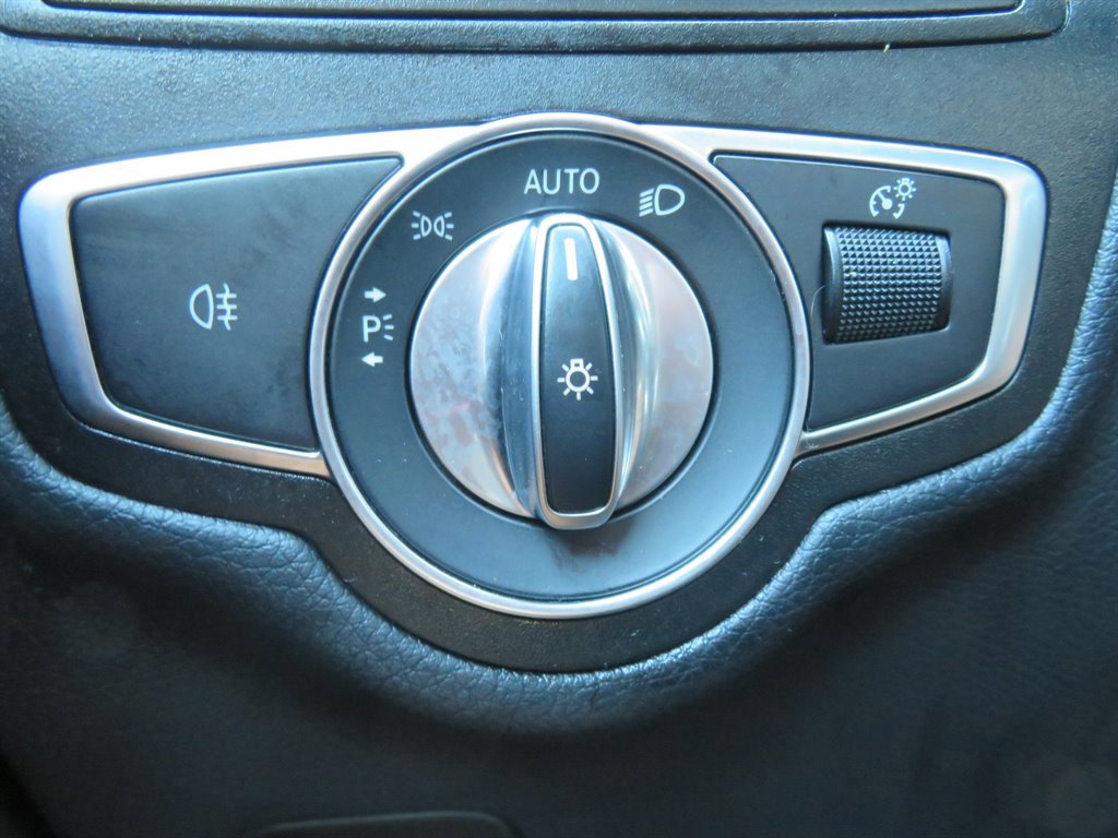 Used 2021 Mercedes-Benz GLC 300 image 20