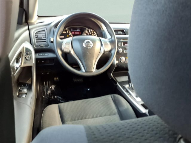 Used 2015 Nissan Altima 2.5 S w/ Power Driver Seat Package FWD image 4