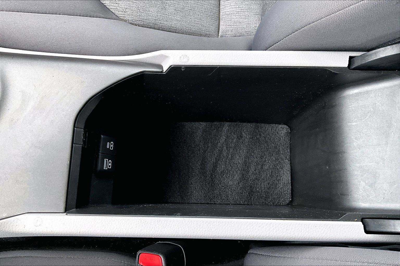 Used 2023 Toyota Camry LE image 33