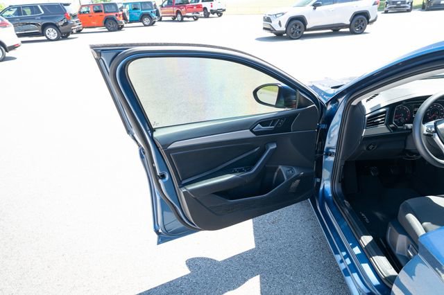 Used 2020 Volkswagen Jetta S w/ Driver Assistance Package FWD image 13